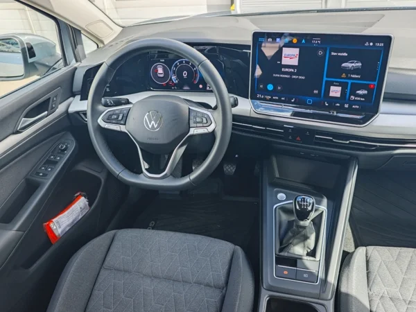 Volkswagen Golf Limited 1,5 eTSI 110kW 3