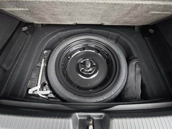 Volkswagen Golf Limited 1,5 eTSI 110kW 32