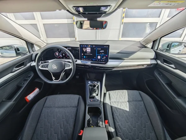 Volkswagen Golf Limited 1,5 eTSI 110kW 13