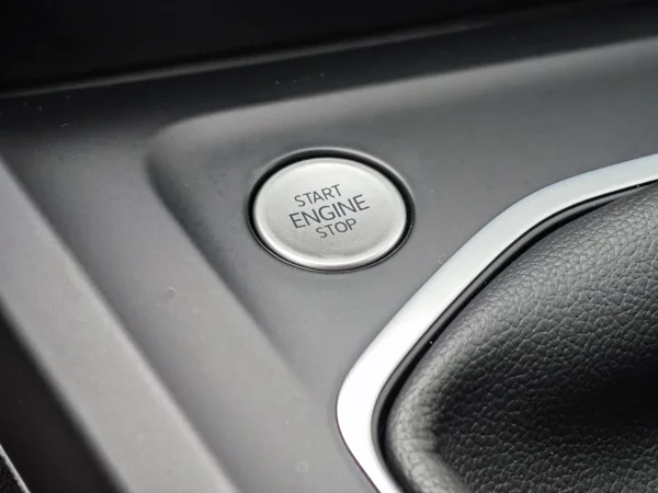Volkswagen Golf Limited 1,5 eTSI 110kW 25