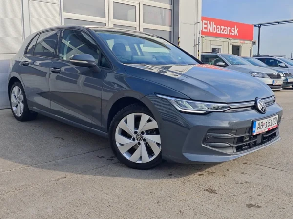 Volkswagen Golf Limited 1,5 eTSI 110kW 5