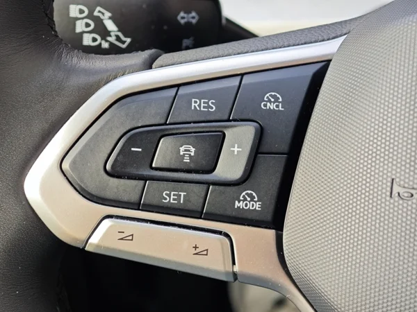 Volkswagen Golf Limited 1,5 eTSI 110kW 30