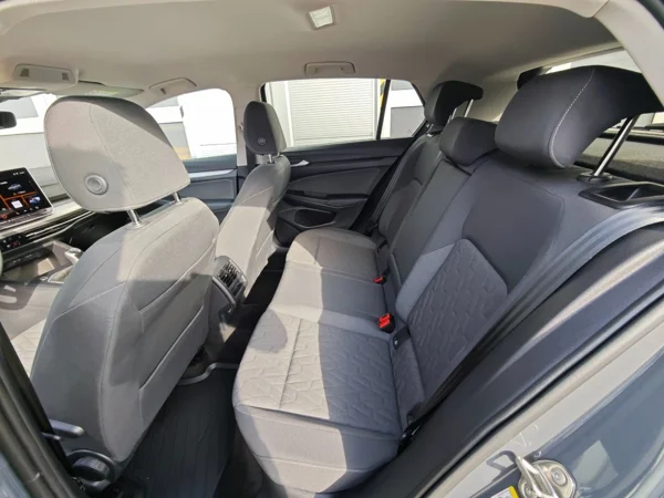 Volkswagen Golf Limited 1,5 eTSI 110kW 12