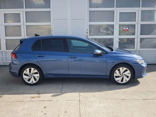 Volkswagen Golf Limited DSG 1,5 eTSI 110kW 9