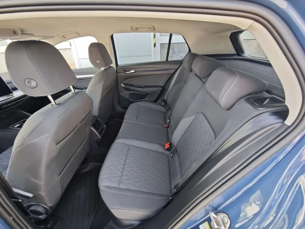 Volkswagen Golf Limited DSG 1,5 eTSI 110kW 12