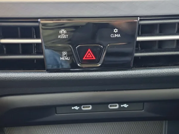 Volkswagen Golf Limited DSG 1,5 eTSI 110kW 24