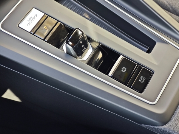 Volkswagen Golf Variant Limited DSG 1,5 eTSI 85kW 26