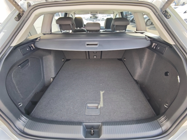 Volkswagen Golf Variant Limited DSG 1,5 eTSI 85kW 32