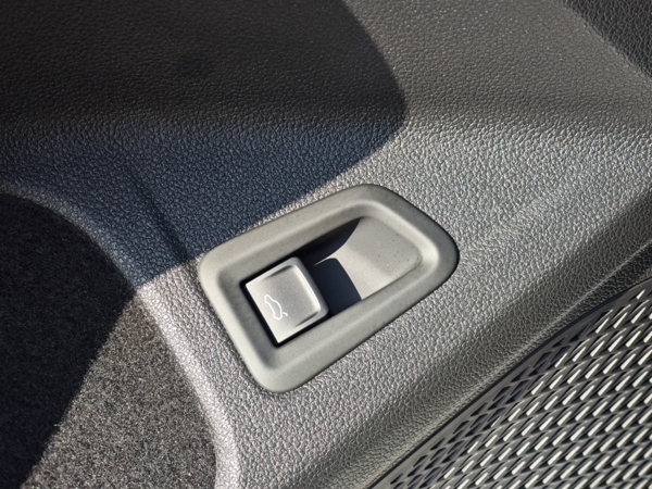 Volkswagen Golf Variant Limited DSG 1,5 eTSI 85kW 31