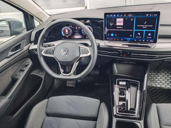 Volkswagen Golf Variant Style + dovybava DSG 2,0 TDI 110kW 3