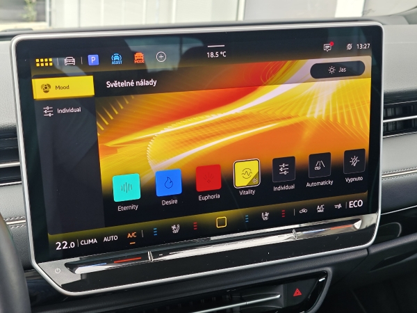 Volkswagen ID.7 Pro Tourer -Plná výbava 210kW 22