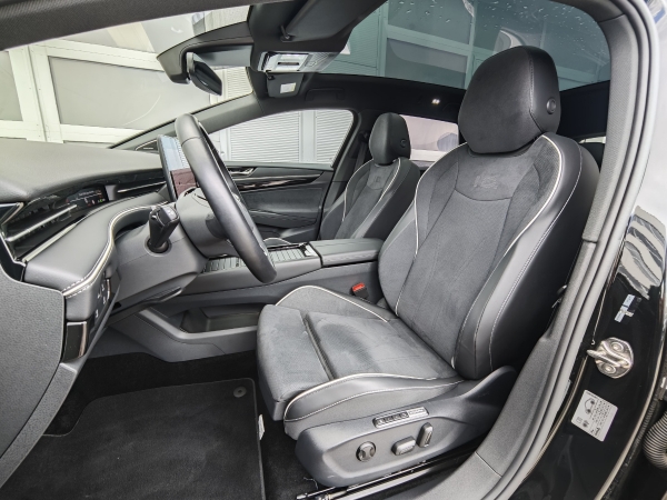 Volkswagen ID.7 Pro Tourer -Plná výbava 210kW 11