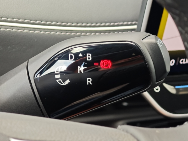 Volkswagen ID.7 Pro Tourer -Plná výbava 210kW 31