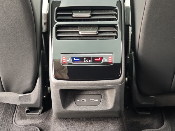 Volkswagen ID.7 Pro Tourer -Plná výbava 210kW 38