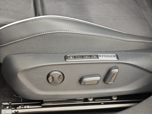 Volkswagen ID.7 Pro Tourer -Plná výbava 210kW 35