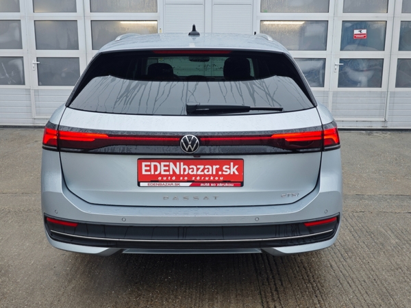 Volkswagen Passat Variant Business DSG 1,5 eTSI 110kW 6