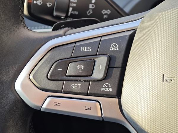 Volkswagen Passat Variant Business DSG 1,5 eTSI 110kW 29