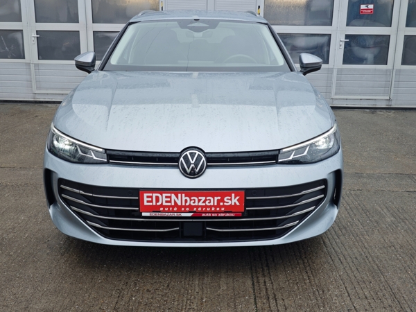 Volkswagen Passat Variant Business DSG 1,5 eTSI 110kW 4