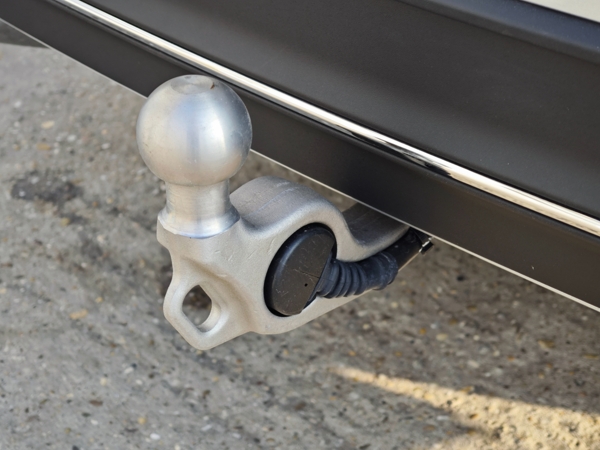 Volkswagen Passat Variant Business DSG 1,5 eTSI 110kW 38