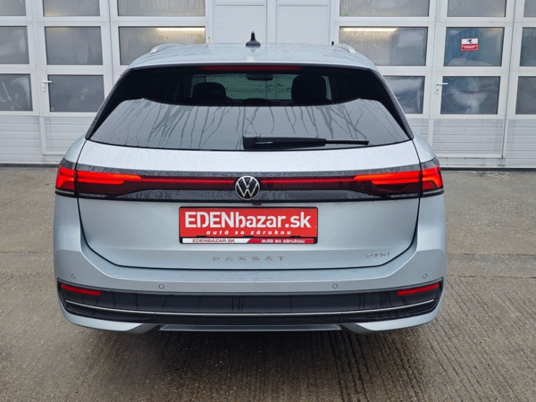 Volkswagen Passat Variant Business DSG 1,5 eTSI 110kW 6