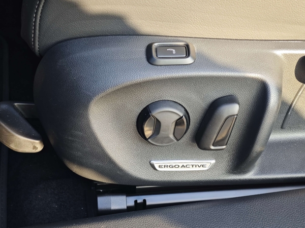 Volkswagen Passat Variant Business DSG 1,5 eTSI 110kW 32