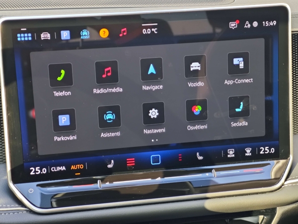 Volkswagen Passat Variant Business DSG 1,5 eTSI 110kW 17