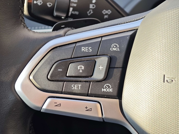 Volkswagen Passat Variant Business DSG 1,5 eTSI 110kW 29