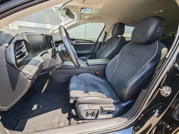 Volkswagen Passat Variant Business DSG 1,5 eTSI 110kW 11