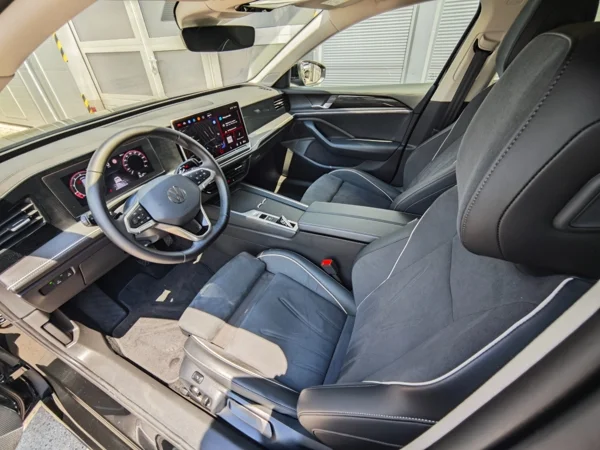 Volkswagen Passat Variant Business DSG 1,5 eTSI 110kW 10