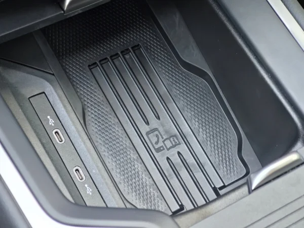 Volkswagen Passat Variant Business DSG 1,5 eTSI 110kW 29