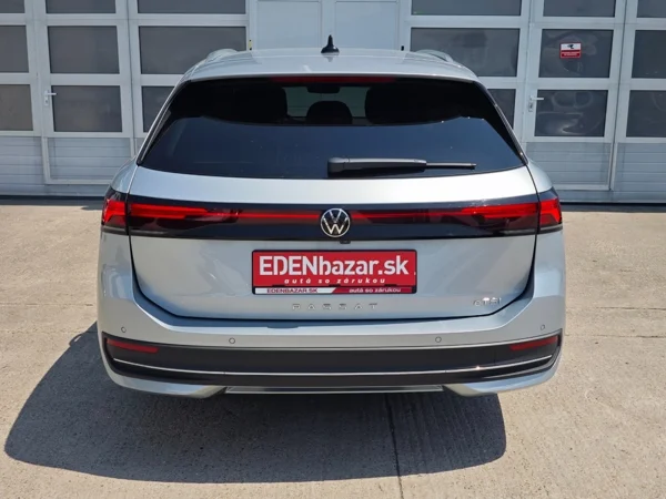 Volkswagen Passat Variant Business DSG 1,5 eTSI 110kW 6