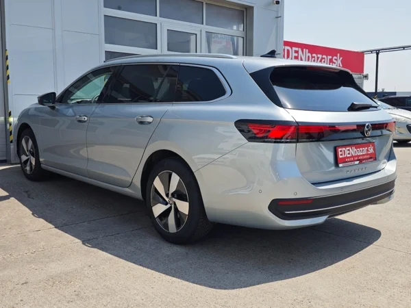 Volkswagen Passat Variant Business DSG 1,5 eTSI 110kW 7