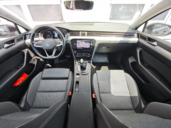 Volkswagen Passat Variant Business DSG 2,0 TDI 110kW 13
