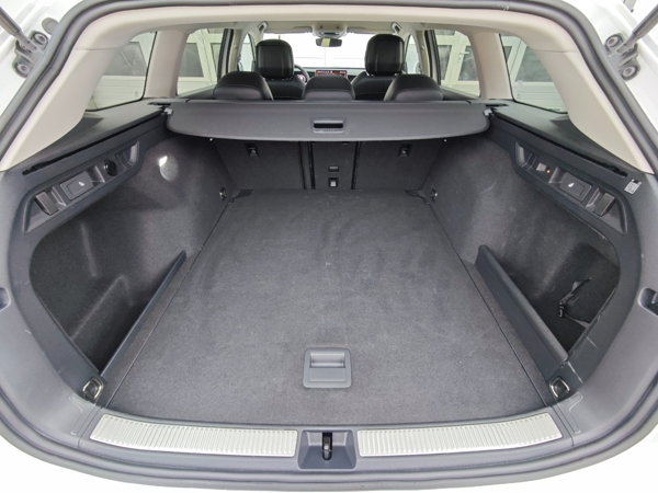 Volkswagen Passat Variant Business+dovýbava DSG 2,0 TDI 110kW 35