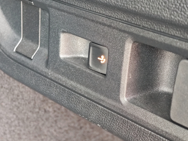 Volkswagen Passat Variant Business+dovýbava DSG 2,0 TDI 110kW 37