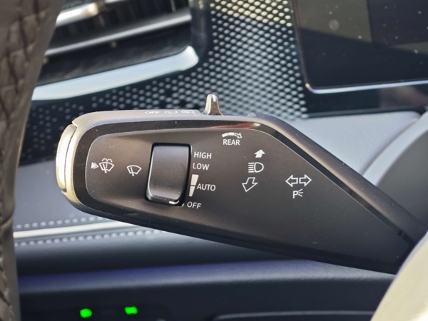 Volkswagen Passat Variant Business+dovýbava DSG 2,0 TDI 110kW 27