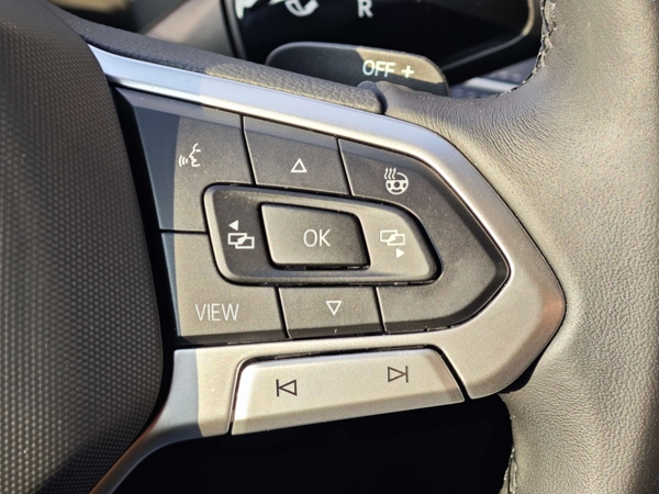 Volkswagen Passat Variant Business+dovýbava DSG 2,0 TDI 110kW 31