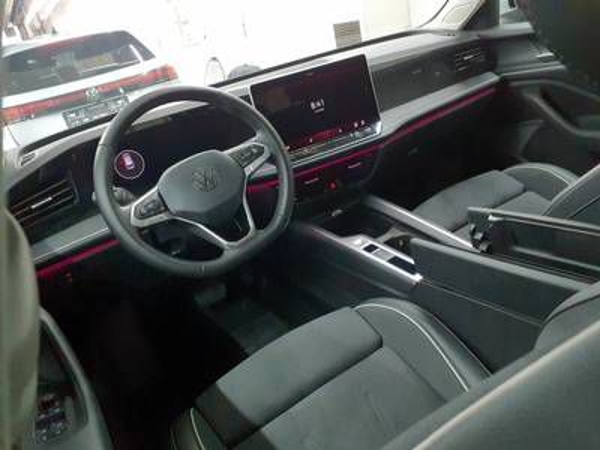 Volkswagen Passat Variant Business+dovýbava DSG 2,0 TDI 110kW 3