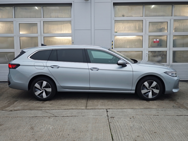 Volkswagen Passat Variant Business+dovýbava DSG 2,0 TDI 90kW 9
