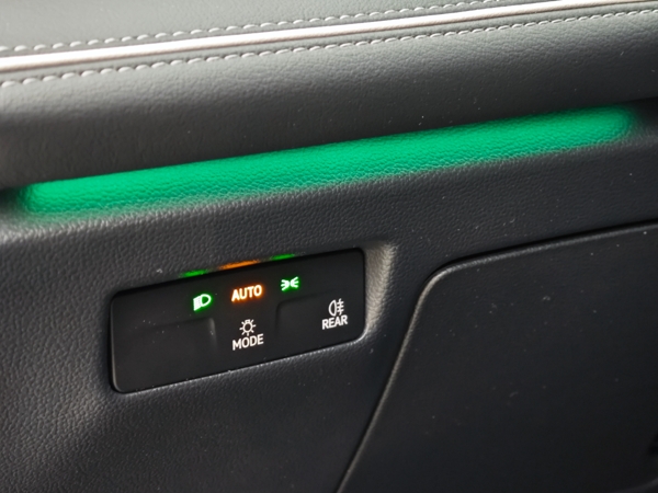 Volkswagen Passat Variant Business+dovýbava DSG 2,0 TDI 90kW 30