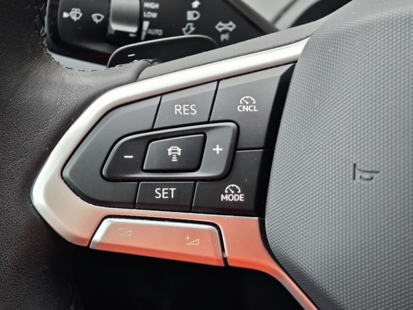 Volkswagen Passat Variant Business+dovýbava DSG 2,0 TDI 90kW 28