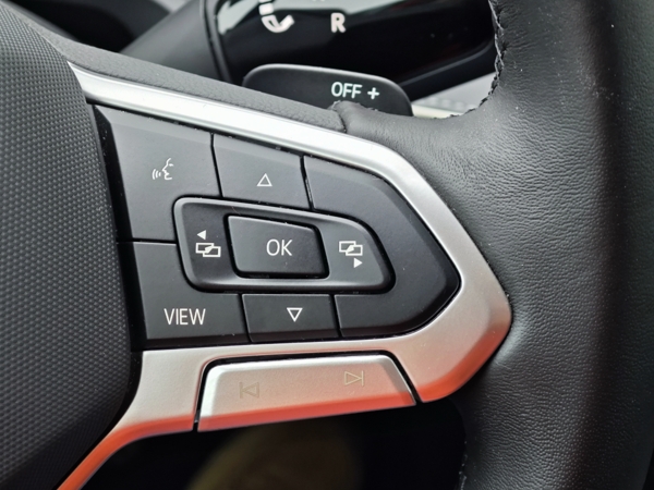 Volkswagen Passat Variant Business+dovýbava DSG 2,0 TDI 90kW 29