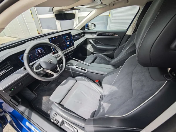Volkswagen Passat Variant Elegance + dovýbava DSG 2,0 TDI 110kW 10