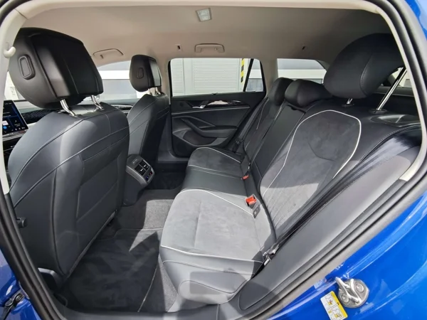 Volkswagen Passat Variant Elegance + dovýbava DSG 2,0 TDI 110kW 12