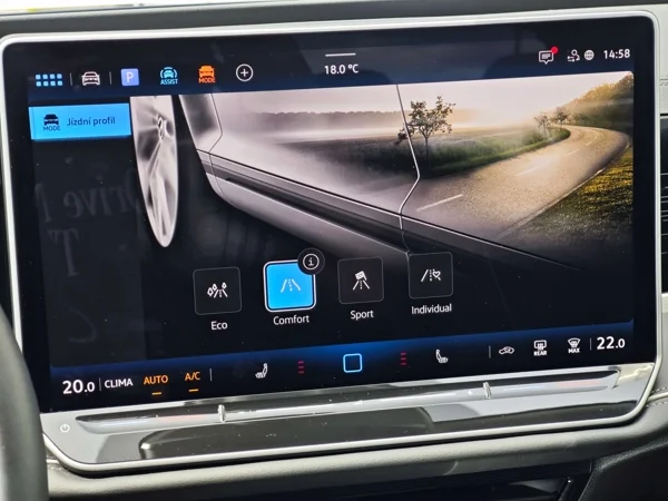 Volkswagen Passat Variant Elegance + dovýbava DSG 2,0 TDI 110kW 19