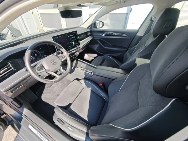 Volkswagen Passat Variant Elegance + dovýbava DSG 2,0 TDI 110kW 10