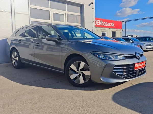 Volkswagen Passat Variant Elegance + dovýbava DSG 2,0 TDI 110kW 5
