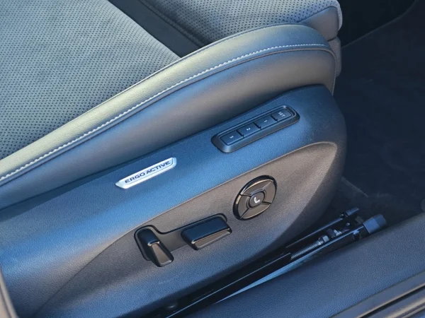 Volkswagen Passat Variant Elegance + dovýbava DSG 2,0 TDI 110kW 37