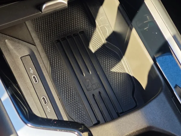 Volkswagen Passat Variant Elegance + dovýbava DSG 2,0 TDI 110kW 28