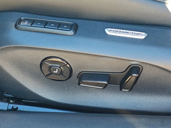 Volkswagen Passat Variant Elegance + dovýbava DSG 2,0 TDI 110kW 36